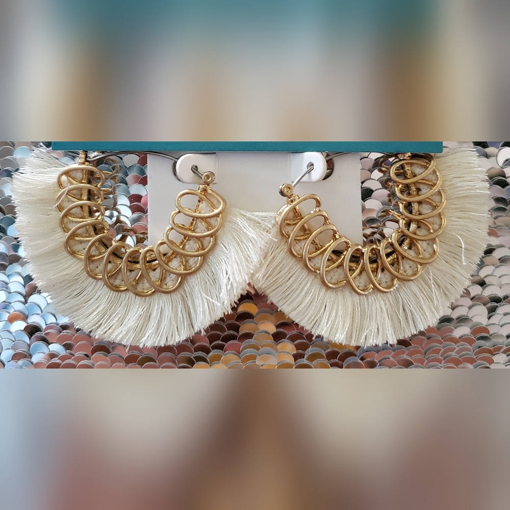 Gold earrings